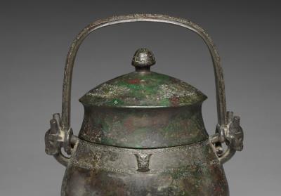 图片[2]-You wine vessel with Shi emblem, early Western Zhou period, 1049/45-957 BCE-China Archive